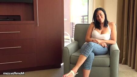 Fodi uma mãe madura até ela ter vários orgasmos, sexo em POV com mãe, porno, foda, mulher, orgasmo, peitos grandes, seios volumosos, curvilínea, MILF, madura (Quente e Excitada)