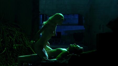 Helena Mattsson Nua - Species: O Despertar (2007) 1080p