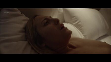 Scout Taylor-Compton Nua - Ghost House (EUA 2017) 1080p WEB Ver Online / Scout Taylor-Compton - A Casa dos Fantasmas