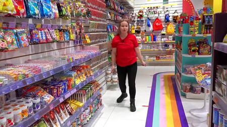 [Lunomozik] Desafio das 24 horas na loja de doces!