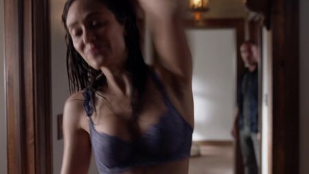 Emmy Rossum nua, Emma Rose Kenney, Sammi Hanratty, v - Shameless s08e08 (2017) 1080p