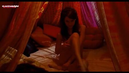 Kristen Hager nua em «Manson, My Name Is Evil» (2009) — Ver online