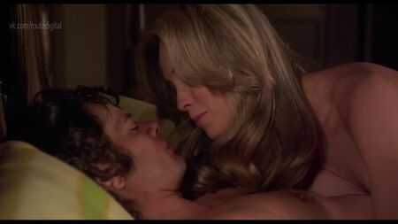 Cornelia Sharpe, Margot Kidder, Jennifer O'Neill nuas - A Reencarnação de Peter Proud (1975) HD 1080p Ver online