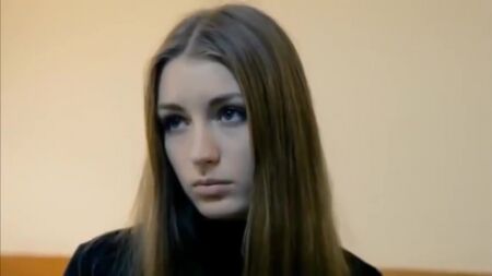 A pornografia russa apresenta: Casting pornográfico com uma beldade russa. Uma rapariga muito bonita: