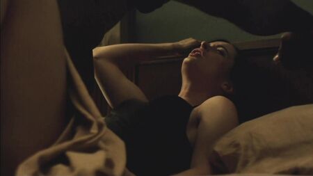 Krysten Ritter – Jessica Jones (2015) 1.ª temporada HD 1080p Nua? Sensual! Ver online / Krysten Ritter – Jessica Jones
