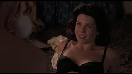 Lauren Graham sensual, Lisa Ross nua - Bad Santa (2003) 1080p