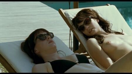 Tuppence Middleton Nua - A Armadilha de Cinderela (2013) HD 1080p
