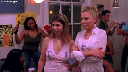 Kaitlin Doubleday, Heather Matarazzo, etc. Nu - Orientação para Caloiros (2004) HD 1080p - Ver online