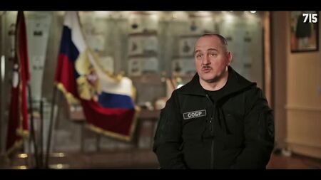 [715 TEAM] Crítica mordaz do filme «Forças Especiais Além do Limite» (Ren-TV)