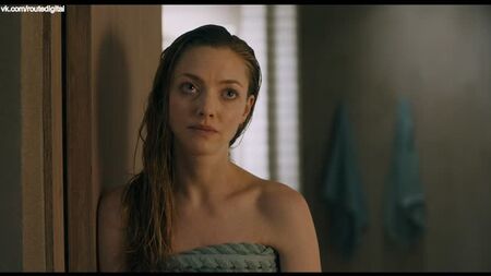 Amanda Seyfried nua (coberta) - You Should Have Left (2020) HD 1080p Blu-ray Ver online