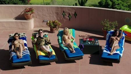 Aria London, Heather Paige Cohn, Mindy Robinson Nua - Road Hard (2015)