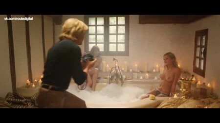 Alison Wheeler, Marie Perrin, etc. Nude - Cloclo (FR-2012) Alison Wheeler, Marie Perrin, Ana Girardot, Sabrina Seyweku - O meu caminho
