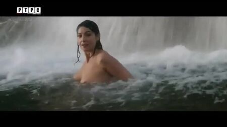 Monica Bellucci Nude - Na Via Láctea (2016/2018) Ver Online / Monica Bellucci - Na Via Láctea
