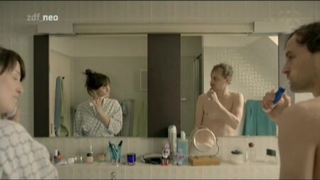 Katja Danowski, Marlene Morreis Nude - Vamos lá E01-02 (2015) 2 Ver online / Katja Danowski, Marlene Morreis