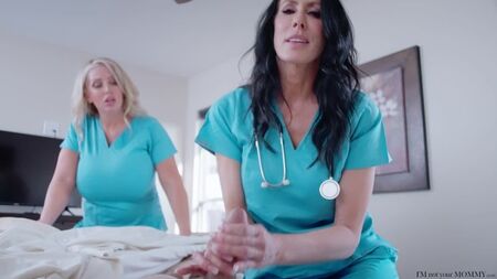 Alura Jenson e Reagan Foxx - Nós cuidamos de ti [Sexo puro, Hardcore, Broche, Gonzo]