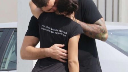 QUENTE: Adriana Lima a beijar o seu novo namorado