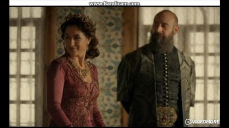 Fatma Sultan está no palácio e apresenta Hurijihan Sultan) #aeraemagnífica#obovsem#hurijihansultan#hatijesultan#sultão