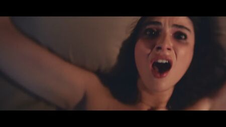 Vanessa Marano, Giorgia Whigham, etc. – Saving Zoë (2019) 1080p Nua? Sensual! / Vanessa Marano, Giorgia Whigham – Saving Zoë