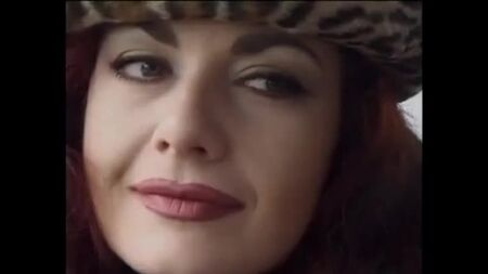 Jessica Rizzo, uma bela MILF italiana