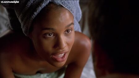 Joy Bryant, Ali Larter, Roxana Zal nuas - 3-Way (2004) 1080p - Ver online