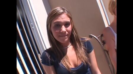 Dakoda Brookes - Duas Gatas com Creampie Duplo 2