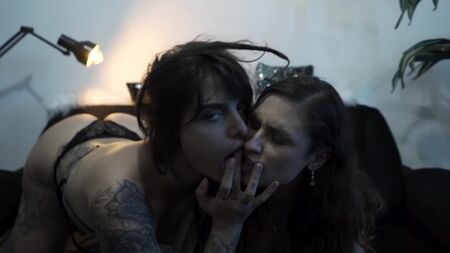 JOI com duas estrelas pornográficas sensacionais: Dread Hot