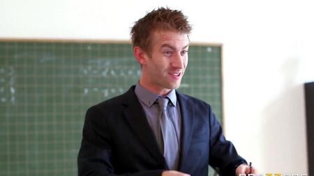 O professor fodiu um aluno travesso