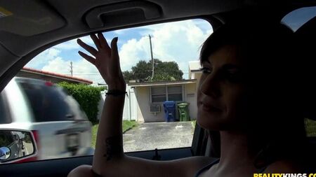 Foda -foda magra com pickuper no carro