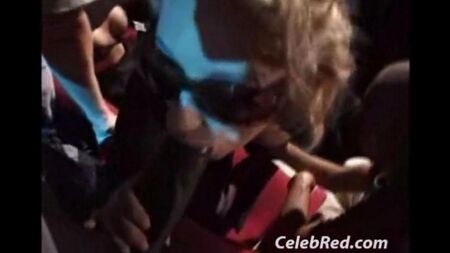 Gangbang duro no cinema