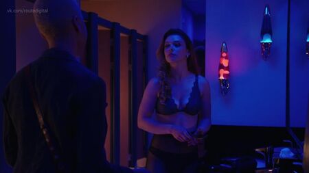 Mia Tomlinson - The Beast Must Die 1-1 (2021) HD 1080p Nua? Sensual! Ver online / Mia Tomlinson - A Besta Tem de Morrer