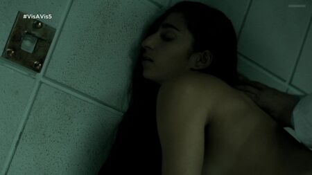 Alba Flores Nua - Vis A Vis s02e05 (2016)