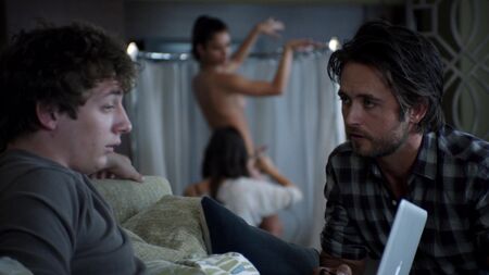 Stephanie Fantauzzi Nua - Shameless s02e09-11 (2012) HD 1080p