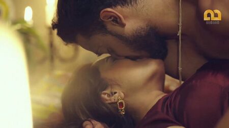Coleção de cenas de sexo de séries web indianas