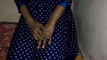 Rapariga de 18 anos do Sri Lanka