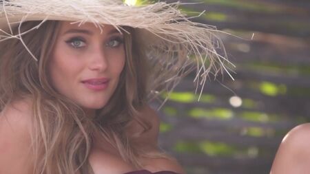 Hannah Jeter exibe as suas curvas no México _ Lingerie _ Sports Illustrated Swi