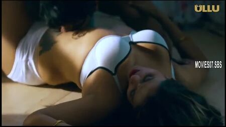 Charmsukh - Jane Anjane Mein S06E01 - #Índia #ulluoriginals #sexoindiano #webseriesindiana #esposaíndia #corno #raboengrossado #mamasgrandes