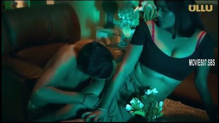 Charmsukh - Jane Anjane Mein S06E03 - #Índia #ulluoriginals #sexoindiano #sérieindiana #esposaíndia #corno #raboenorme #mamasgrandes