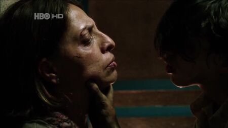 Verónica Falcon em Sr. Ávila, 1.ª temporada, episódios 1 e 2