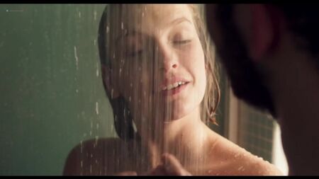 Margot Bancilhon, Camille Razat, etc. Nude - Ami-ami (FR 2018) HD 1080p / Margot Bancilhon, Camille Razat - A minha ex-namorada