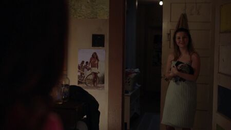 Sammi Hanratty, Tina Ivlev - Sexy - Shameless, 8.ª temporada, episódio 12 (2018) HD 1080p
