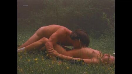 Jacqueline Lovell nua - Red Shoe Diaries, 4.ª temporada, episódio 6 (EUA, 1995)
