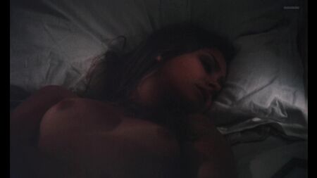 Linda Hayden Nua - Exposé (Trauma, Reino Unido, 1976) 1080p Ver Online / Linda Hayden - A Casa na Colina de Palha