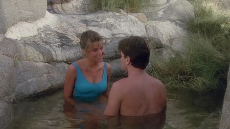 Sherilyn Fenn nua - The Wraith (1986) HD 1080p