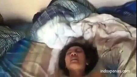 Escândalo viral envolvendo uma polícia indonésia em atos obscenos