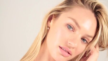 Candice Swanepoel (IMG)