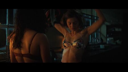 Olivia Scott Welch, Kiana Madeira, Julia Rehwald - Fear Street: Parte 1 (1994) (2021) Olivia Welch, Kiana Madeira - Rua do Medo