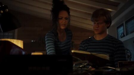 MacGyver 5x15 Antevisão 3 «Sequestro + Memória + Tempo + Fogos de artifício + Dispersão» (Final da série)