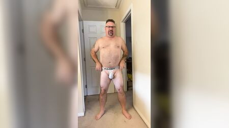 Luvbennude e a sua roupa interior 2022