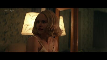 Alison Pill, Deborah Ayorinde - Them s01e04 (2021) HD 1080p Nua? Sensual! Ver online