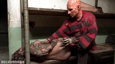HorrorPorn: Freddy fode uma miúda sensual (pornô, sexo, completo, xxx, hardcore, broche)